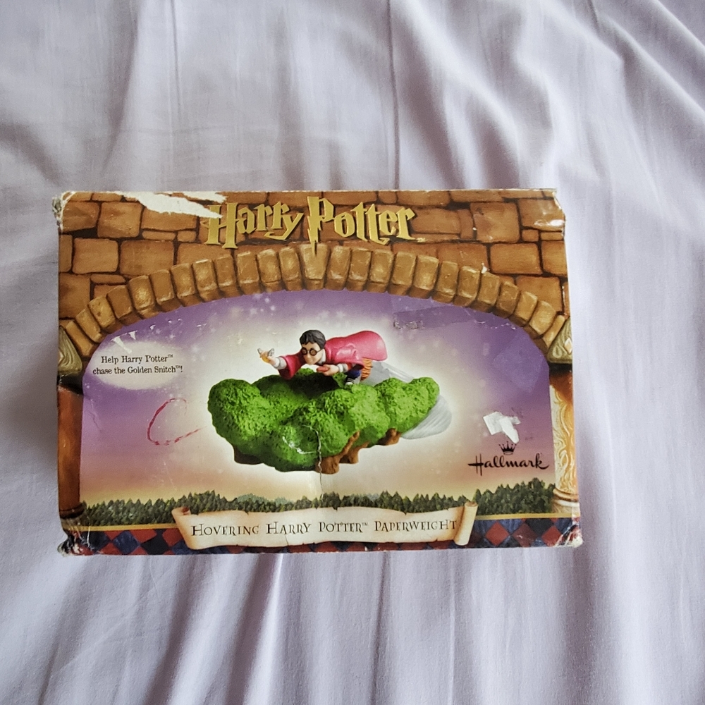 📜Hovering Harry Potter novelty paper weight